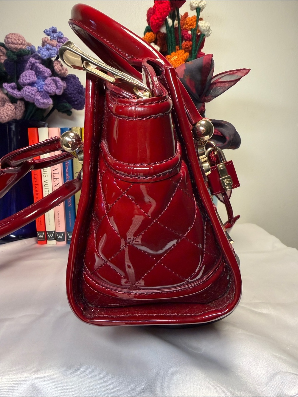 Burberry Vintage Red Quilted Patent Leather Manor Bag EUC - Picture 5 of 16